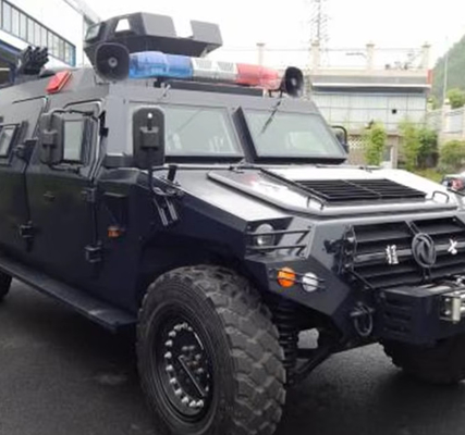 4X4 veículo blindado de assalto de controle de tumultos cruzeiro para patrulha de fronteira, comando de comunicação, assalto outras tarefas