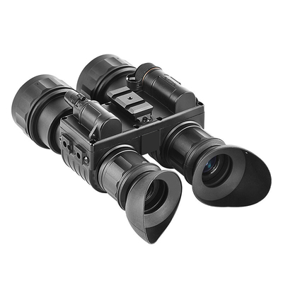 Equipamento de combate versátil em preto para aplicações multiuso