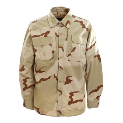 Bem ventilado uniforme militar... uniforme de camuflagem, uniforme de combate.
