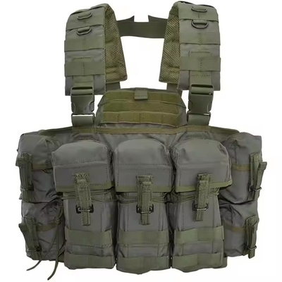 Material de nylon verde Táctico de peito equipado com bolsa de revista para treinamento tático e atividades ao ar livre